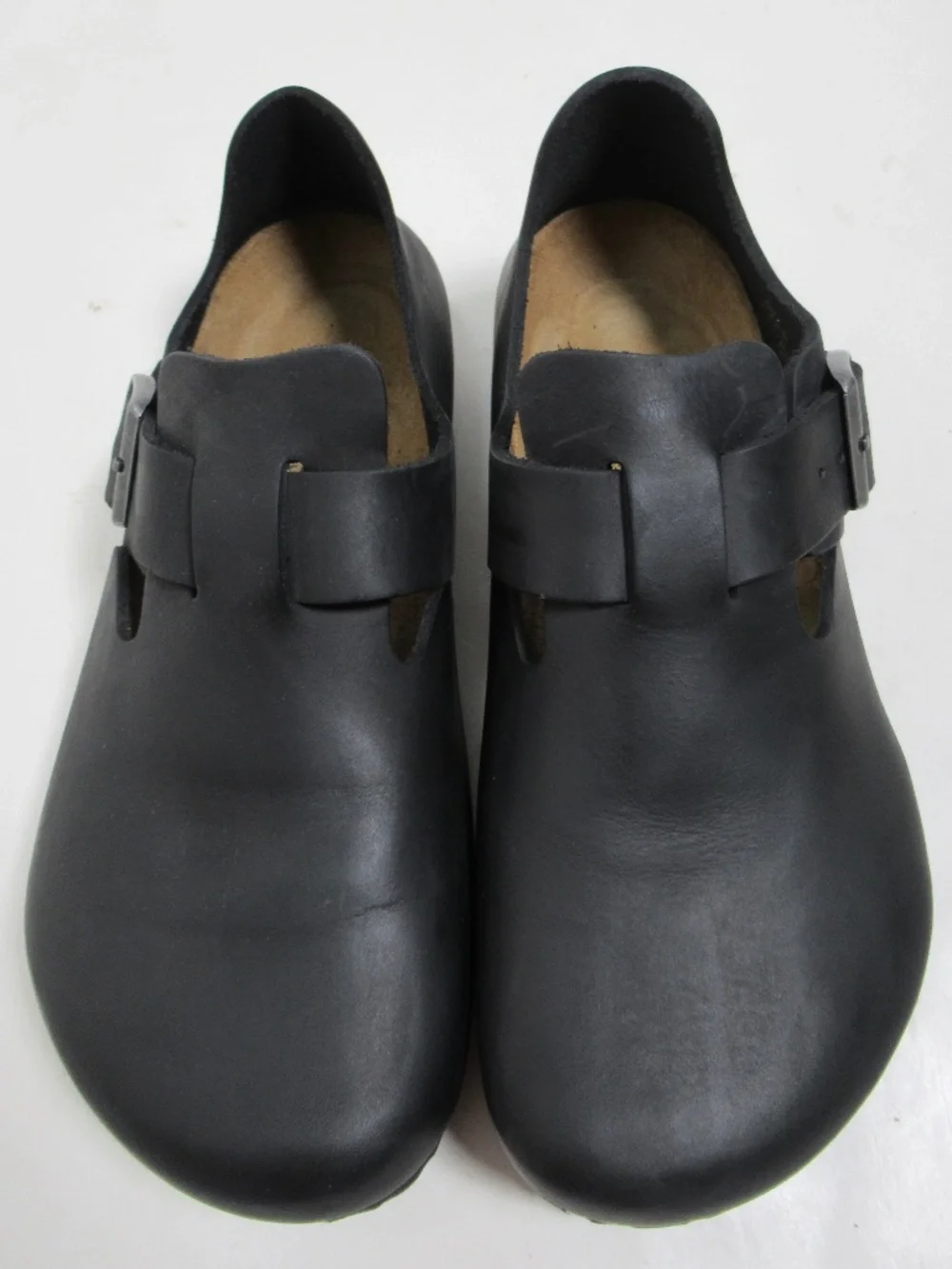 Birkenstock Men\'s London Oiled Leather Black 8 US M / 10 US L / 7 UK / 41 EU London Oiled Leather in Color Black | BIRKENSTOCK US main image 4